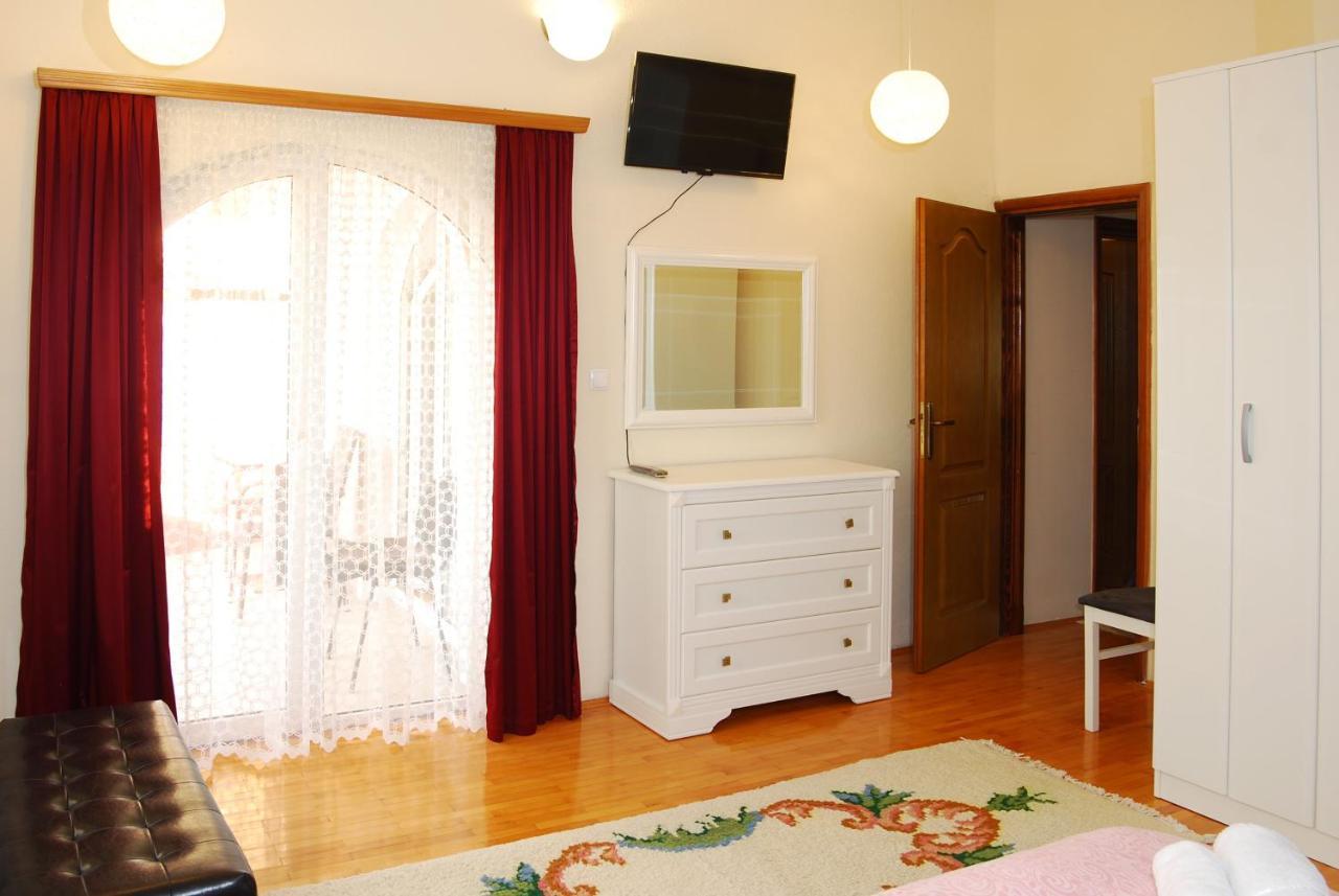 Villa Katarina With Pool Banja Luka Kültér fotó
