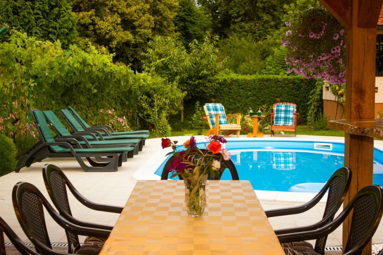 Villa Katarina With Pool Banja Luka Kültér fotó